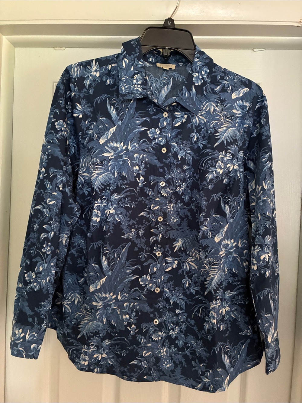 NWOT Talbots Blue Floral Print cotton Button-Down Shirt Size Lp
